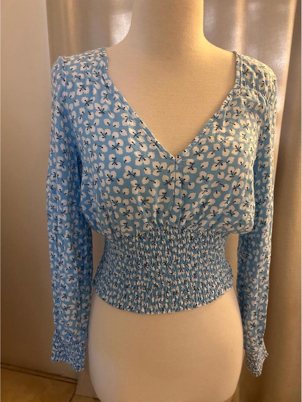 Abercrombie & Fitch Blue Floral Smocked Long Sleeve Blouse Cottagecore Boho Sz M